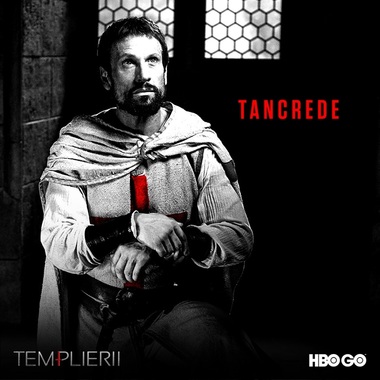 Actorul Simon Merrells, despre serialul „Templierii/ Knightfall”: Cea mai mare provocare a fost să mă imaginez în mintea unui personaj cu o credinţă de neclintit