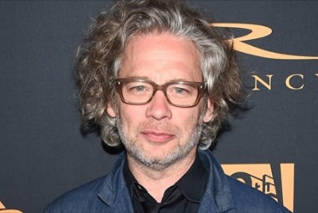 Dexter Fletcher va regiza filmul „Bohemian Rhapsody”, după concedierea lui Bryan Singer