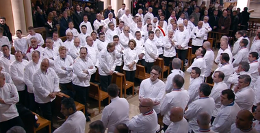 Sute de persoane şi-au luat rămas bun de la Paul Bocuse, legendarul chef francez care a murit la vârsta de 91 de ani