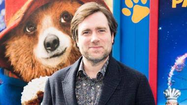 Paul King, regizorul filmelor „Paddington”, în negocieri pentru a realiza o nouă adaptare a cărţii pentru copii „Charlie şi fabrica de ciocolată”
