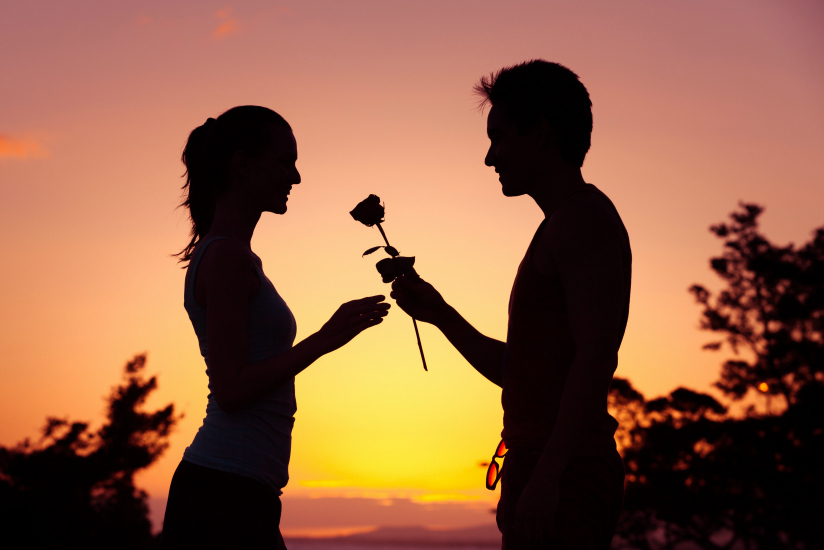 Ziua Îndrăgostiţilor - Numele sfântului Valentin, folosit de sute de ani de oameni pentru a-şi exprima sentimentele faţă de cei dragi