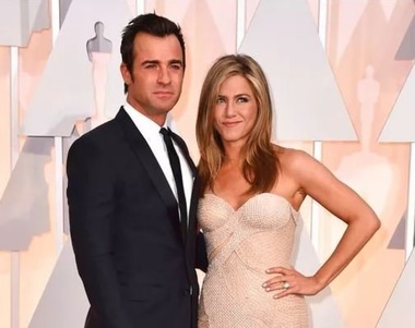 Jennifer Aniston şi Justin Theroux se despart după mai puţin de trei ani de căsnicie