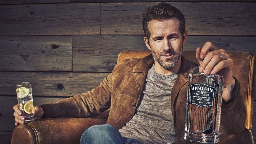 Ryan Reynolds a devenit proprietarul şi preşedintele unei companii producătoare de gin