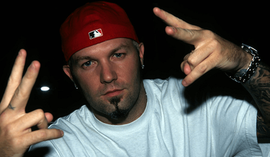 Fred Durst, liderul trupei Limp Bizkit, regizează un thriller cu John Travolta în rol principal