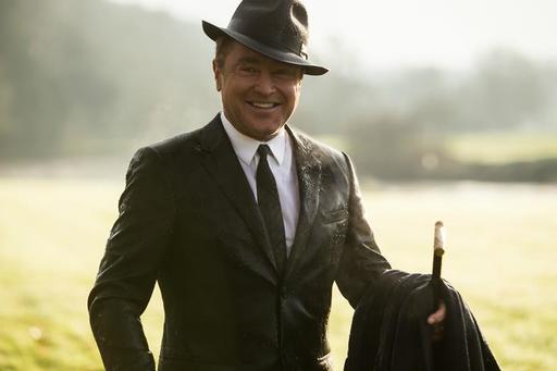 Coregraful Michael Flatley debutează regizoral cu filmul romantic de spionaj „Blackbird”