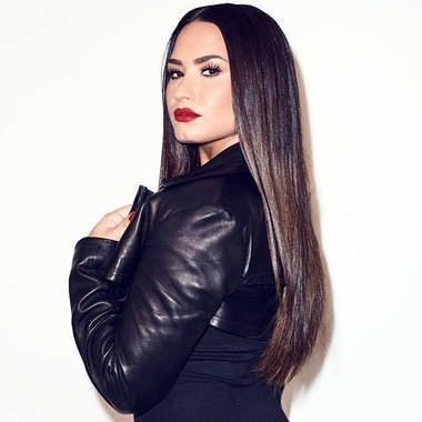 Cântăreaţa Demi Lovato a câştigat peste 20 de milioane de dolari în prima parte a turneului ei mondial