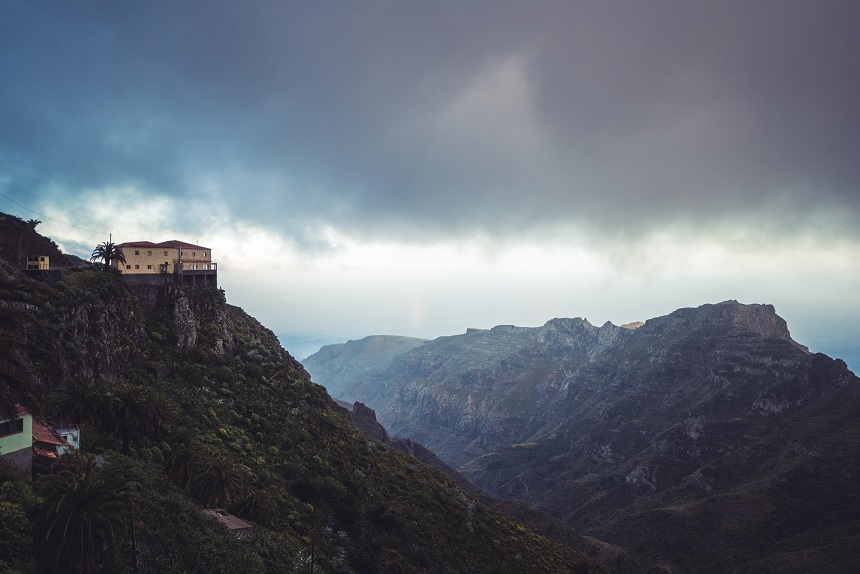 Corneliu Porumboiu filmează pentru „Gomera” în Spania. Agustí Villaronga, între actorii care se alătură distribuţiei
