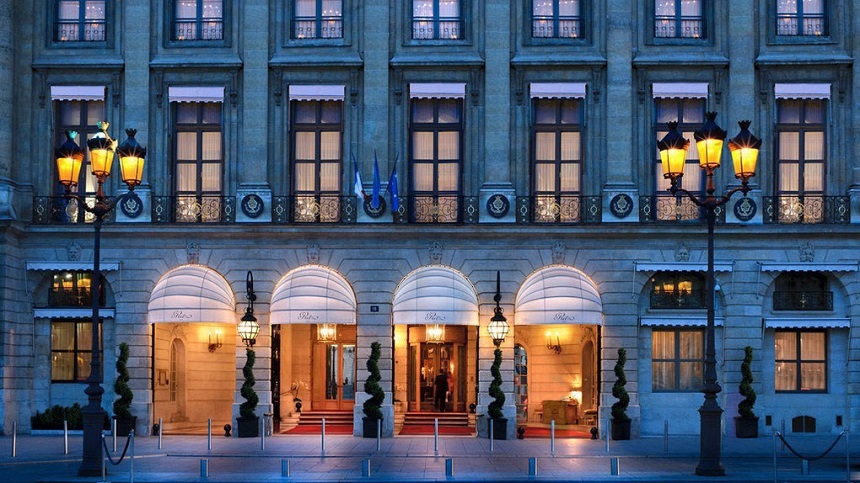 Record - Mobilier şi obiecte de decor ale hotelului Ritz din Paris, vândute pentru 7,3 milioane de euro


