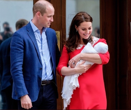 Louis Arthur Charles este numele celui de-al treilea copil al ducilor de Cambridge 