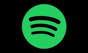 Spotify a eliminat muzica lui R. Kelly din toate listele serviciului de streaming

