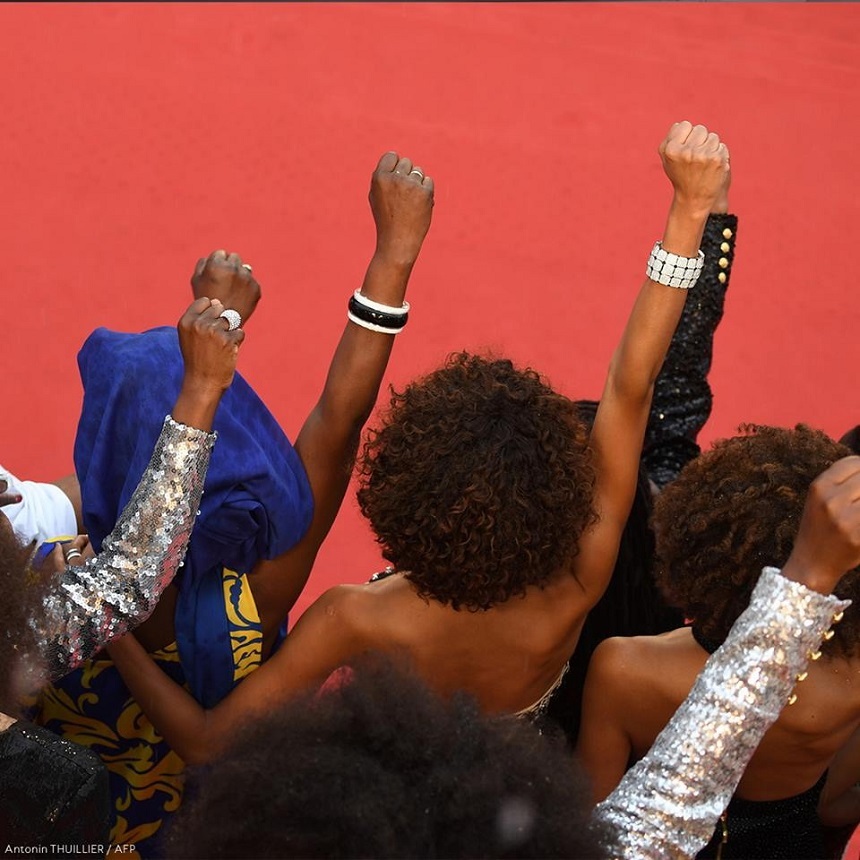 Cannes 2018: Şaisprezece actriţe de culoare şi metise au protestat pe covorul roşu împotriva discriminării