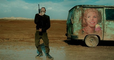 Controversatul film „Foxtrot”, propunerea Israelului pentru o nominalizare la Oscar 2018, va rula în cinematografele româneşti din 8 iunie