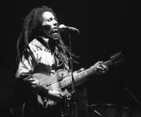 Ziggy Marley pregăteşte un film despre tatăl lui, Bob Marley

