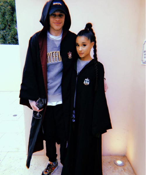 Cântăreaţa Ariana Grande şi actorul Pete Davidson s-au logodit după câteva săptămâni de relaţie

