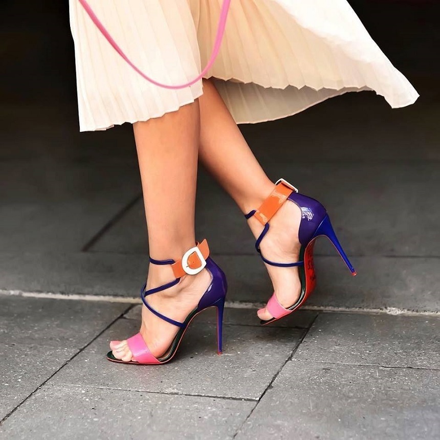 Curtea de Justiţie a Uniunii Europene confirmă exclusivitatea tălpilor roşii ale pantofilor creaţi de designerul francez Christian Louboutin