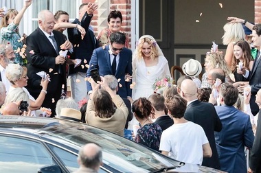 Cântăreaţa Vanessa Paradis s-a căsătorit cu regizorul Samuel Benchetrit