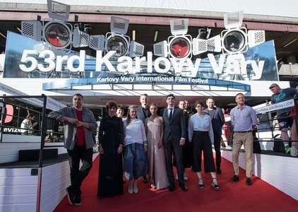 Karlovy Vary IFF - „Îmi este indiferent dacă în istorie vom intra ca barbari” al lui Radu Jude, „un semnal de alarmă inteligent” privind populismul