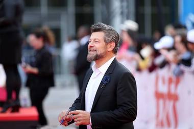 Andy Serkis a fost ales să regizeze "Animal Farm", adaptare după romanul lui Orwell, pentru Netflix