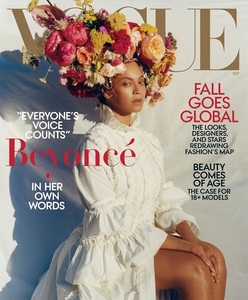 Cântăreaţa Beyonce, care apare pe coperta revistei Vogue din septembrie, a declarat că este descendenta unui proprietar de sclavi