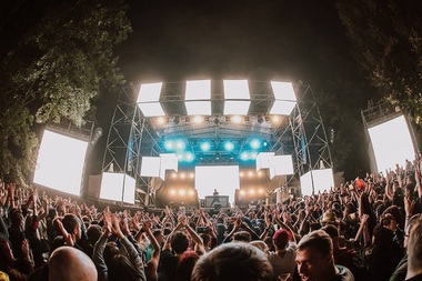 Festivalul AWAKE 2018 îşi deschide porţile vineri, pe domeniul Teleki din Gorneşti  
