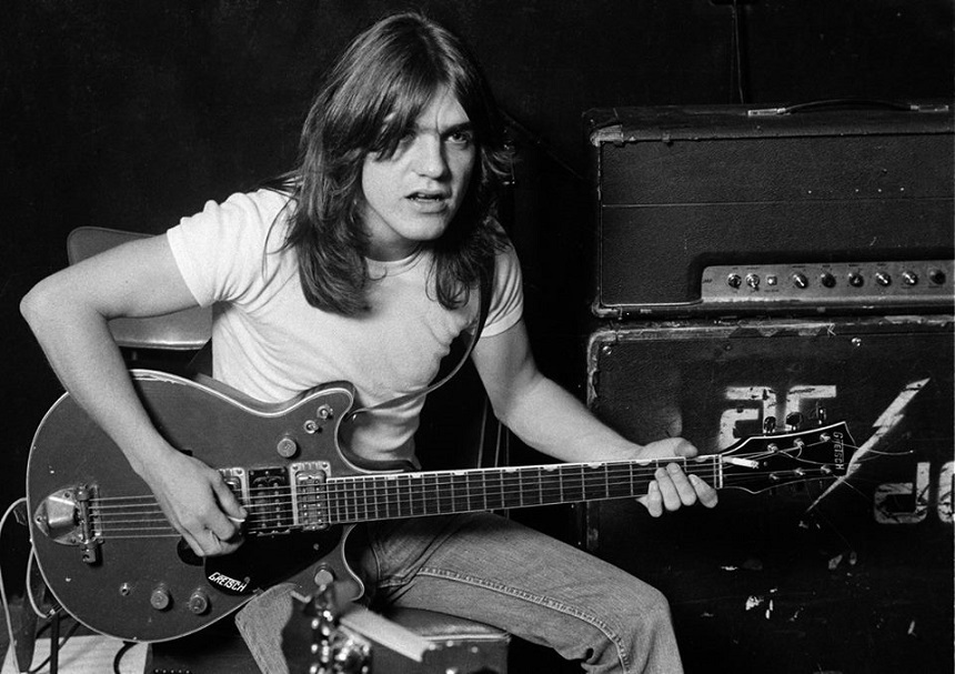 Formaţia AC/DC pregăteşte un nou album şi va include compoziţii nefolosite ale chitaristului Malcolm Young 