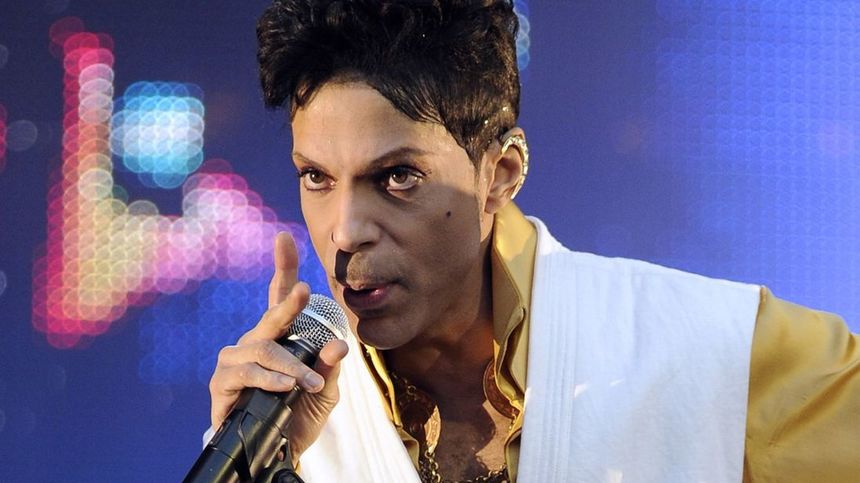 Familia lui Prince i-a cerut preşedintelui american Donald Trump să nu mai folosească muzica artistului la mitinguri. VIDEO