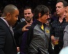 Anthony Kiedis, solistul trupei americane Red Hot Chili Peppers, a fost dat afară de la meciul echipei LA Lakers