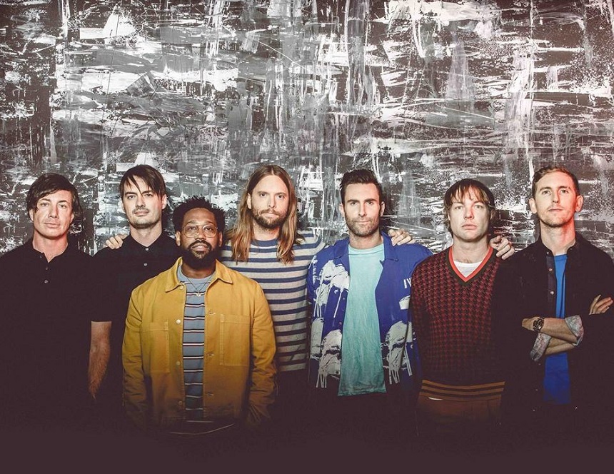 Aproximativ 40.000 de oameni au semnat o petiţie ca Maroon 5 să refuze să cânte la finala Super Bowl