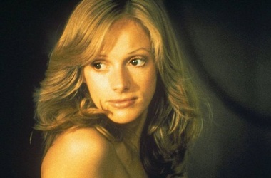 Actriţa şi regizoarea Sondra Locke, fostă parteneră de viaţă a lui Clint Eastwood, a murit la vârsta de 74 de ani
