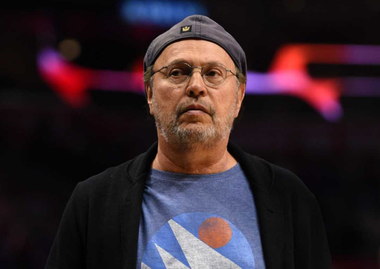 Actorul Billy Crystal va comenta meciul de baschet Los Angeles Clippers - Lakers

