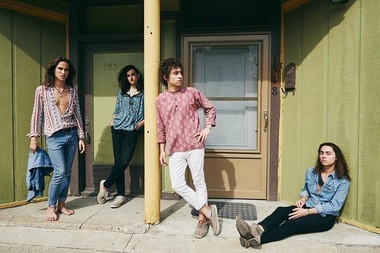 Trupa Greta Van Fleet şi actriţa Rachel Brosnahan vor debuta la „Saturday Night Live” în primul episod din 2019