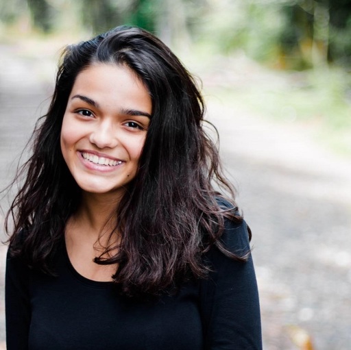 O elevă de liceu în vârstă de 17 ani o va interpreta pe Maria în noua versiune a filmului "West Side Story"