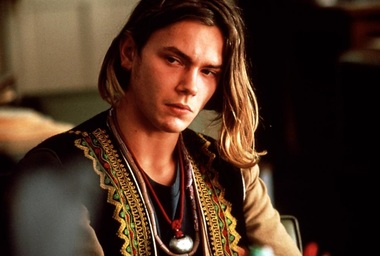 Două piese necunoscute ale lui River Phoenix, lansate după 25 de ani de la moartea actorului

