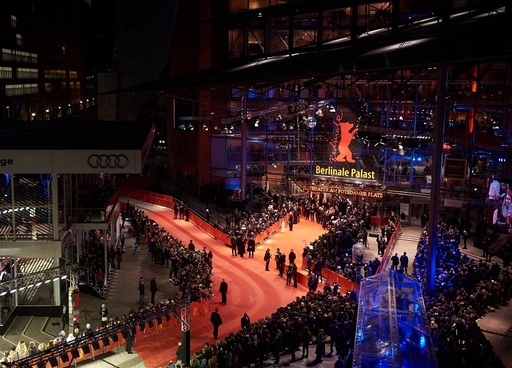Berlinala 2019 debutează joi. Fatih Akin, Martina Gedeck, Andie MacDowell şi Wim Wenders, între invitaţi