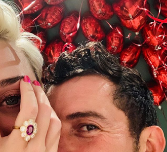 Cântăreaţa Katy Perry şi actorul Orlando Bloom s-au logodit de Valentine's Day