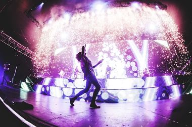 Trupa Bring Me the Horizon şi-a anulat turneul american după ce solistul a suferit leziuni ale corzilor vocale