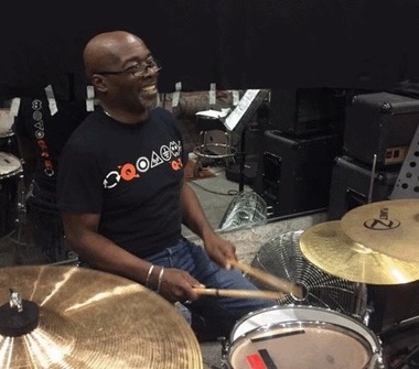 Andy Anderson, fost baterist al grupului The Cure, a murit la vârsta de 68 de ani