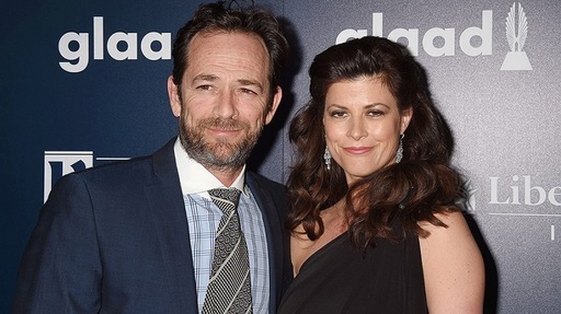 Logodnica lui Luke Perry a transmis un mesaj după moartea actorului: Mi-a dăruit cei mai frumoşi ani din viaţă