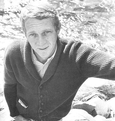 Fiul lui Steve McQueen îl dă în judecată pe creatorul de modă Tom Ford pentru linia de cardigane "McQueen" 