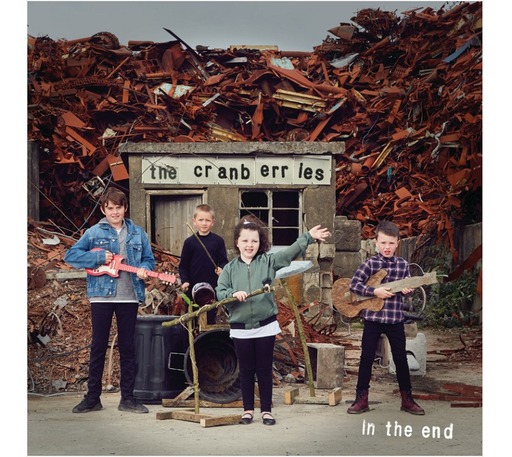 The Cranberries a lansat vineri ultimul album, un tribut adus cântăreţei Dolores O’Riordan

