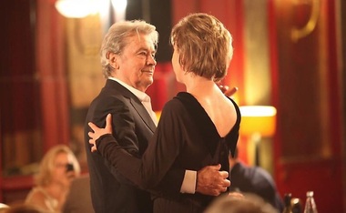 Delon, criticat pentru comentarii despre femei şi susţinerea extremei drepte. Cannes îşi menţine decizia de a-i acorda Palme d’Or onorific