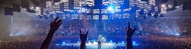 Metallica a interpretat melodia "Ma Gueule" pe Stade de France în memoria lui Johnny Hallyday - VIDEO