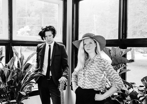 Grupul britanic dream-pop Still Corners, în concert la Bucureşti - VIDEO
