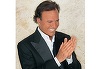 Julio Iglesias: Cincizeci de ani de carieră reprezintă un miracol. Voi aparţine publicului până voi muri