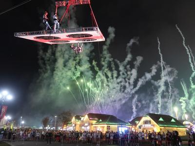 Actori acrobaţi şi spectacole în aer liber, la Timişoara, în cadrul FEST- FDR 2019