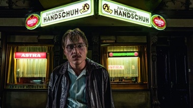 "The Golden Glove", thrillerul lui Fatih Akin despre un criminal în serie, din 21 iunie în cinema