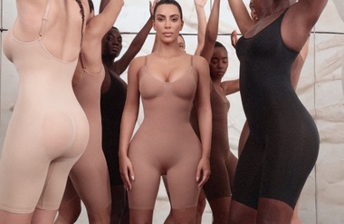 O gamă de lenjerie creată de Kim Kardashian West, denumită Kimono, i-a înfuriat pe japonezi