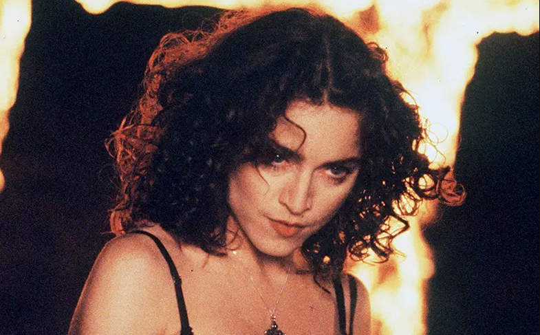 Prima variantă a pieselor „Like A Prayer” şi „Cherish”, cântate de Madonna, lansată online pentru a opri o licitaţie - AUDIO