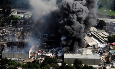 Universal Music respinge dovezile trupei Soundgarden şi cere anularea procesului în cazul incendiului din 2008

