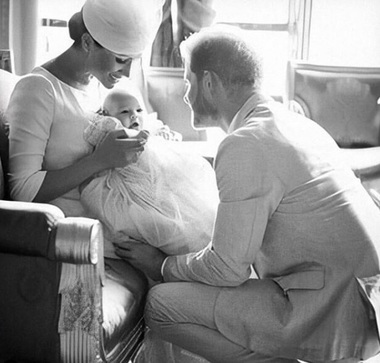 Familia regală britanică i-a transmis prinţului Harry urări la împlinirea vârstei de 35 de ani. Meghan Markle a publicat o nouă fotografie